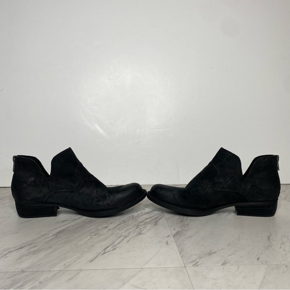 Born Beth Black Distressed Suede Bootie 7M - Picture 5 of 14